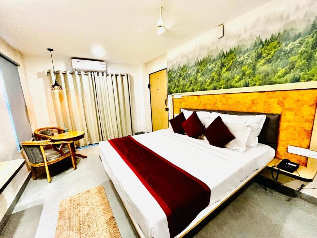 Hotel Lake View Airport Zone ハイデラバード エクステリア 写真