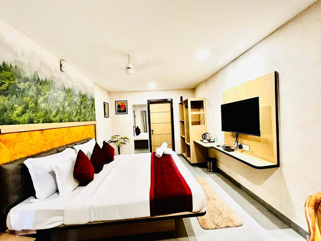 Hotel Lake View Airport Zone ハイデラバード エクステリア 写真